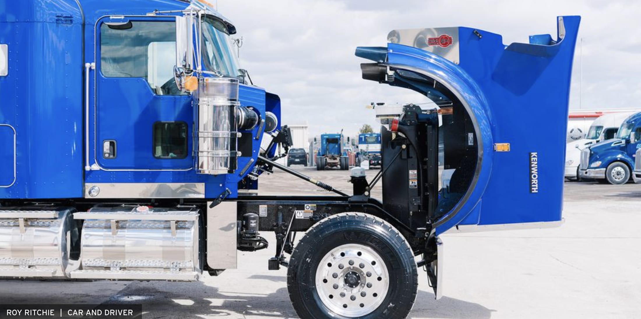 an image of Utica commercial truck suspension repair.
