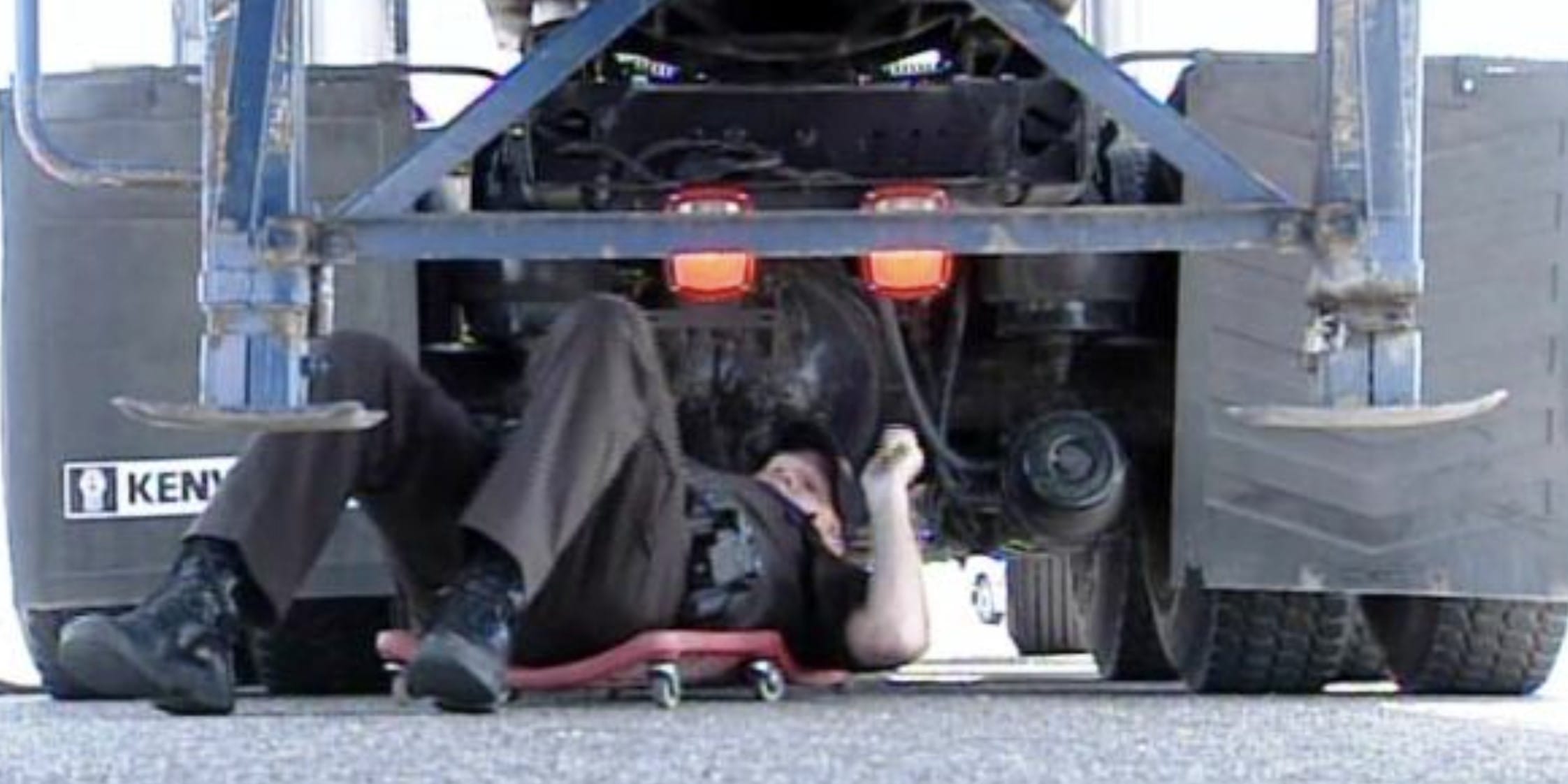 this image shows onsite truck repair services in Utica, NY